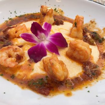 Harry's Continental Kitchens - Low Country Shrimp and Grits - Delis Near Me - Longboat Key, Florida Harry's Continental Kitchens - Low Country Shrimp and Grits - Delis Near Me - Longboat Key, Florida