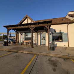 la Madeleine - Restaurant Exterior