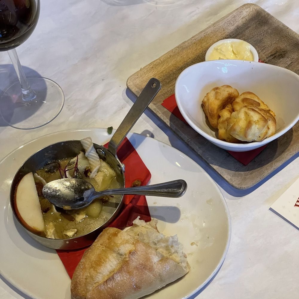 Salut - Baked Brie and cheese bread - French Near Me - Edina, Minnesota Salut - Baked Brie and cheese bread - French Near Me - Edina, Minnesota