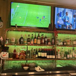 The Duke Cocktails And Grub - Full bar, adorable decor, plenty of TVs