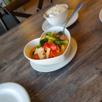 Thai Avenue Restaurant - Curry with coconut rice - Thai Near Me - Edmonton, Alberta Thai Avenue Restaurant - Curry with coconut rice - Thai Near Me - Edmonton, Alberta