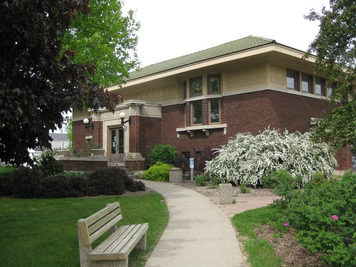 TOMAH PUBLIC LIBRARY Updated October 2024 716 Superior Ave, Tomah