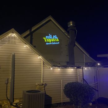 La Perla Tapatía Mexican Restaurant - Outside of the place - Latin American Near Me - Eustis, Florida