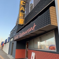 The Skillet - Front enteranfe off of Washington.