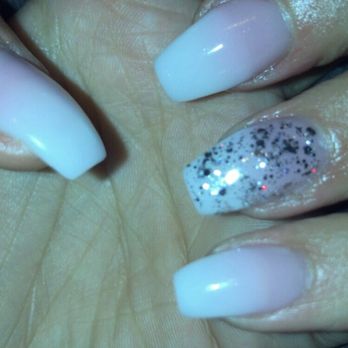 The One Nail Spa - ombré acrylic nails - Nail Salons Near Me - Niagara Falls, New York