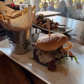 Finney's Crafthouse - A5 Wagyu Burger - Cocktail Bars Near Me - Santa Barbara, California Finney's Crafthouse - A5 Wagyu Burger - Cocktail Bars Near Me - Santa Barbara, California