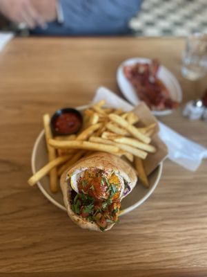 Vicky's All Day by null