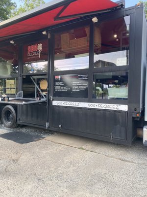 900 Degreez Pizza by null