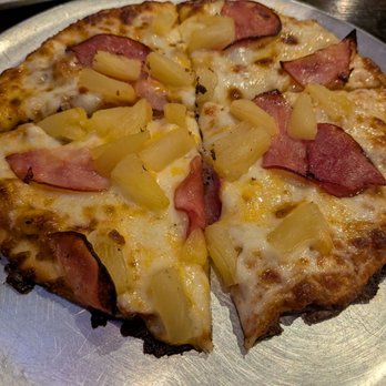 Giovanni Pastrami - Hawaiian Personal Pizza - Pizza Near Me - Honolulu, Hawaii Giovanni Pastrami - Hawaiian Personal Pizza - Pizza Near Me - Honolulu, Hawaii