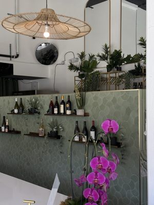 Les Deux Amis Cafe and Wine Bar by null
