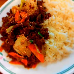 Man Du Rang - Bulgugi Deopbap - rice topped with bulgogi and beef.