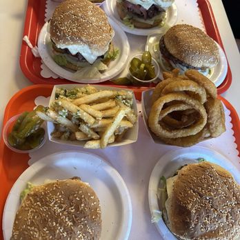 Classic Burger - Classic Burger, Mushroom Burger - Burgers Near Me - San Lorenzo, California