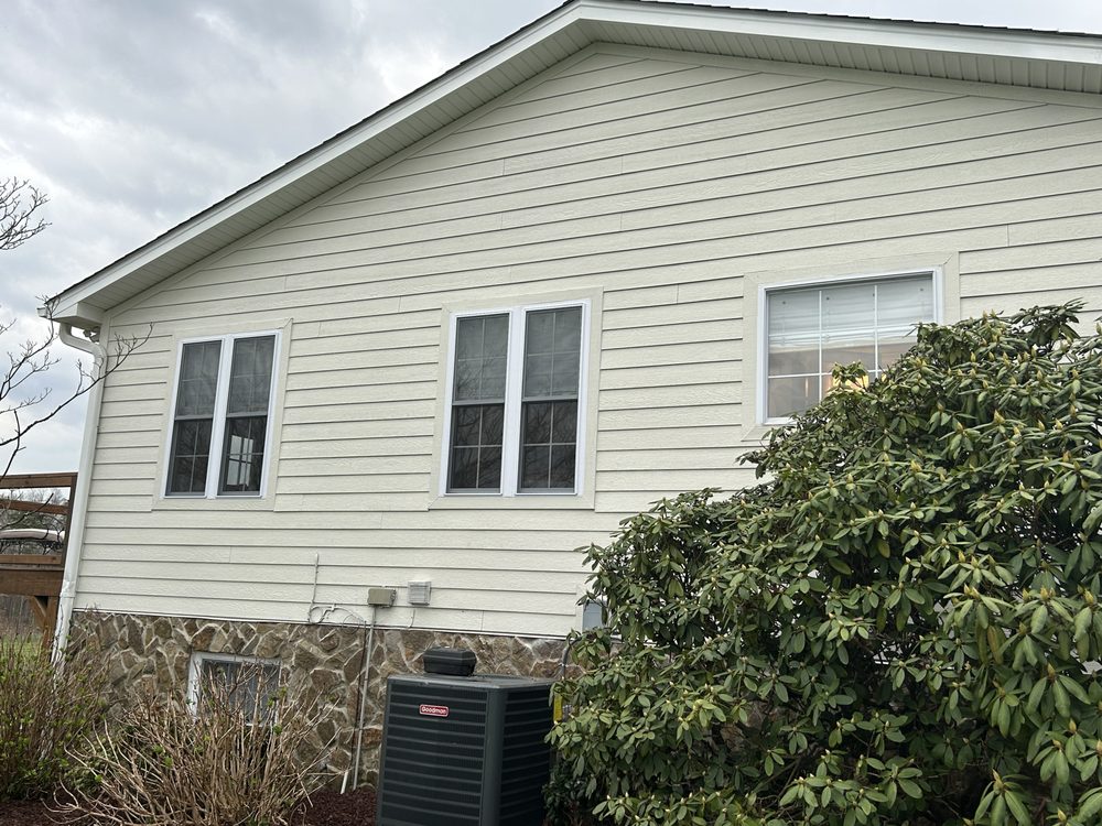 Slide of Clines Custom Carpentry and Cleaning