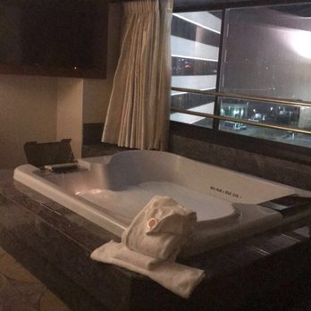 Peppermill Reno - Jacuzzi - Casinos Near Me - Reno, Nevada