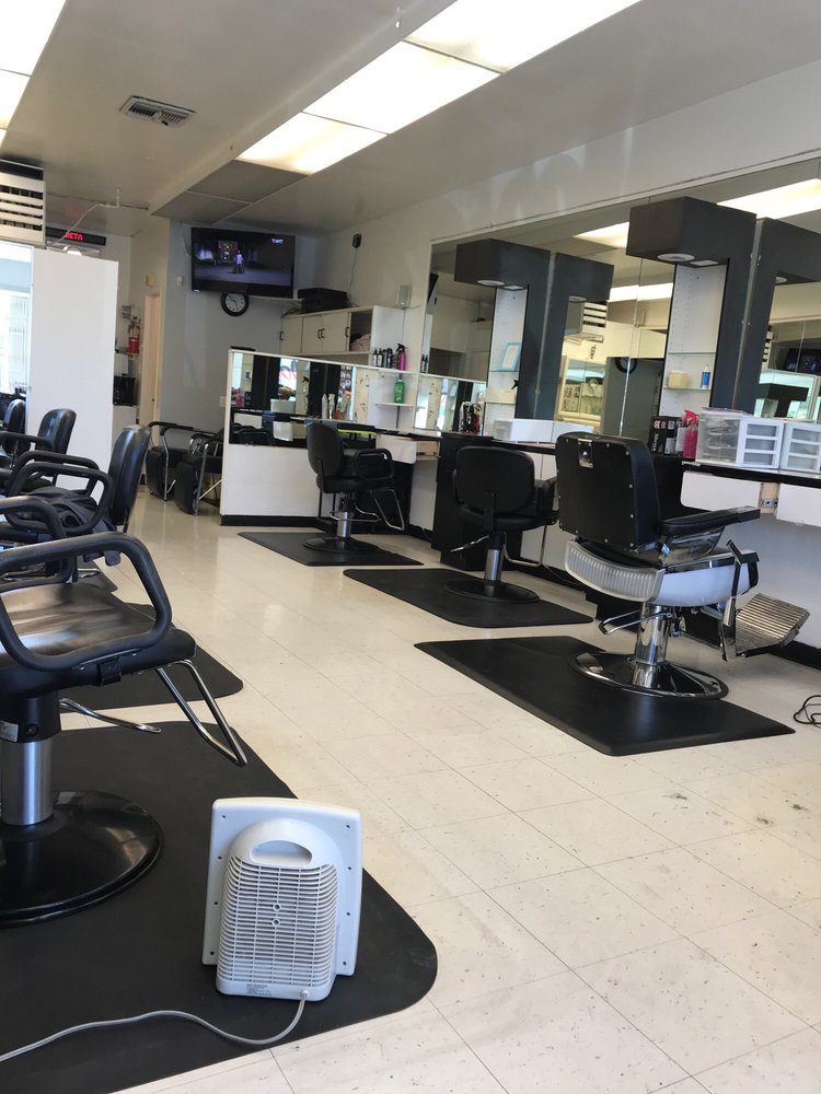 GLORIA’S BEAUTY SALON 16 Reviews 22509 8th St, Newhall, California