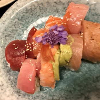 Kaiyu Sushi - Nicely plated Rainbow roll - Japanese Near Me - Los Angeles, California