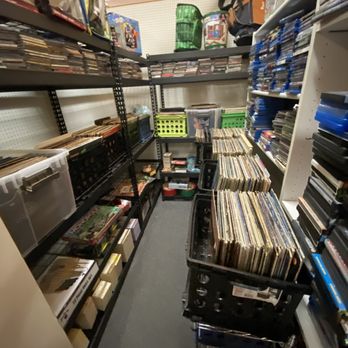 Indian Oaks Antique Mall - Vinyls galore - Antiques Near Me - Bourbonnais, Illinois Indian Oaks Antique Mall - Vinyls galore - Antiques Near Me - Bourbonnais, Illinois
