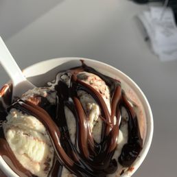 Cake Batter Fudge w/ Hot Fudge Topping Cake Batter Fudge w/ Hot Fudge Topping