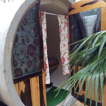 Tubo Tulum Hostel - This is a great new hostel, the owners/staff are very nice. The tubes have a/c which is not easy to find in the area - Hostels Near Me - Tulum, ROO