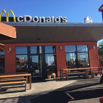 McDonald's - Burgers Near Me - Kamen, NW