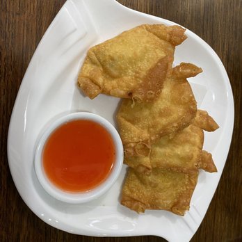 Veggie House - Vegetable Crab Rangoon - Vegan Near Me - Chicago, Illinois Veggie House - Vegetable Crab Rangoon - Vegan Near Me - Chicago, Illinois