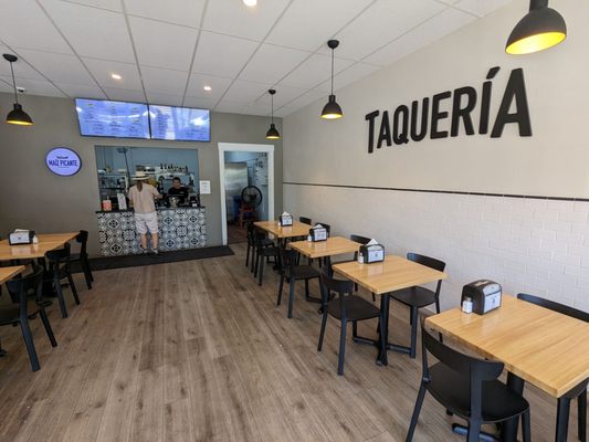 Maiz Picante Taqueria by null