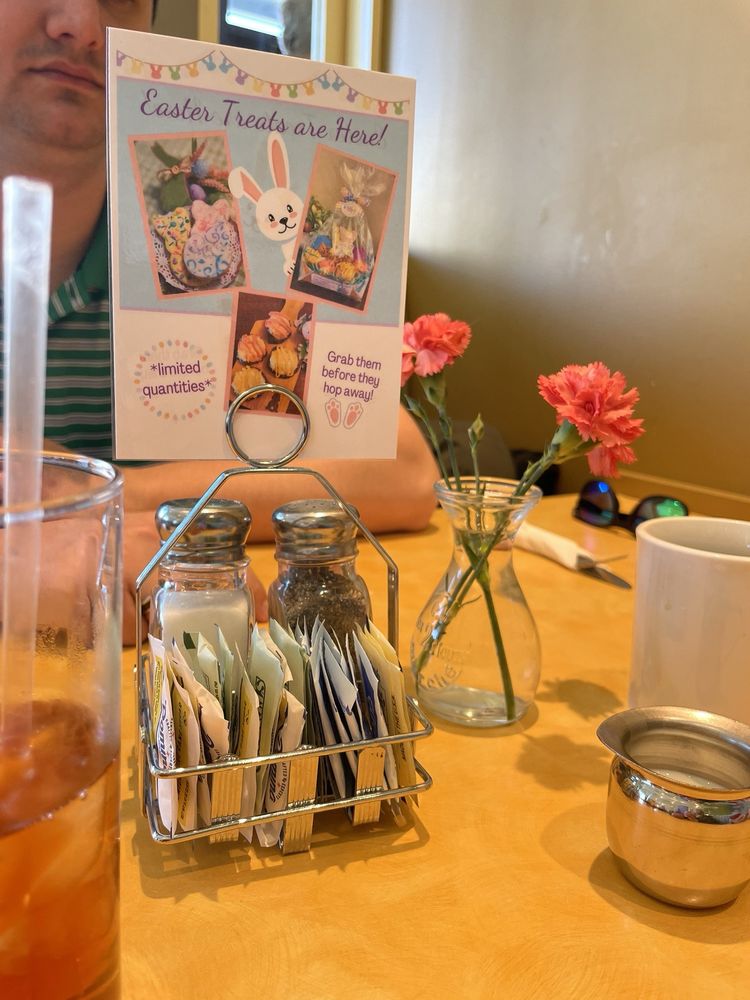 Half Day Cafe
