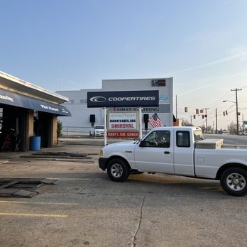 Perry's Tires Service - Signage - Tires Near Me - Gaffney, South Carolina Perry's Tires Service - Signage - Tires Near Me - Gaffney, South Carolina