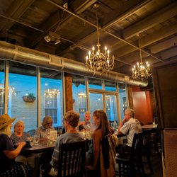 Grandstaff & Stein - Atmosphere and large table