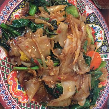 Noods n’ Chill - Pad Kee Mao - Thai Near Me - Brooklyn, New York