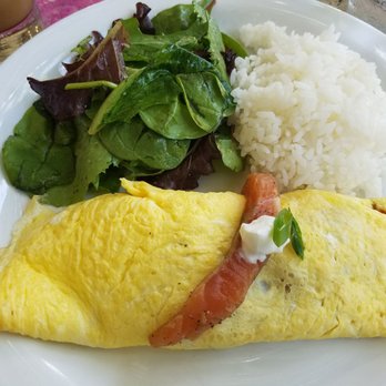Cream Pot - Salmon omelet stuffed with salmon - Breakfast & Brunch Near Me - Honolulu, Hawaii Cream Pot - Salmon omelet stuffed with salmon - Breakfast & Brunch Near Me - Honolulu, Hawaii