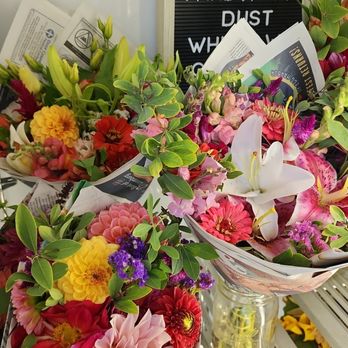 One Eighty Petals - Florists Near Me - Fish Creek, Wisconsin