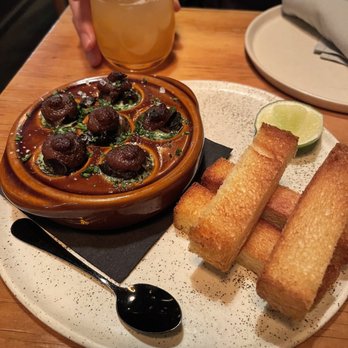 Wayan - Escargot - Indonesian Near Me - New York, New York