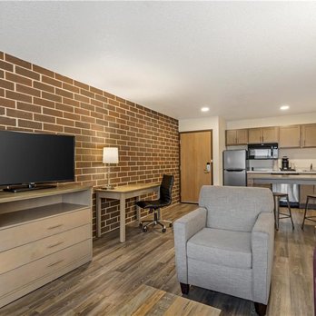 Executive Residency By Best Western Waterloo & Cedar Falls - Two Room Suite with Kitchen - Hotels Near Me - Waterloo, Iowa Executive Residency By Best Western Waterloo & Cedar Falls - Two Room Suite with Kitchen - Hotels Near Me - Waterloo, Iowa