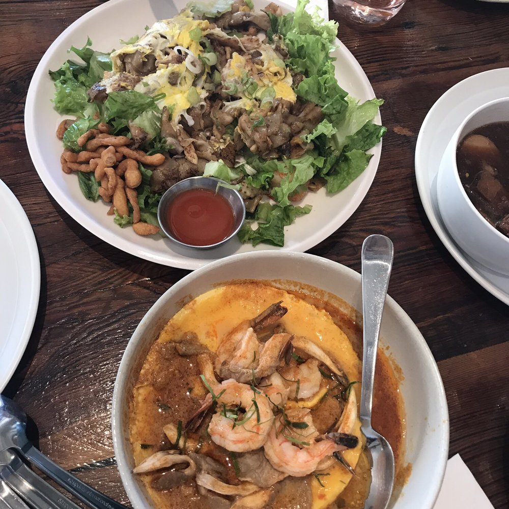 Yimm - Tom yum omelet (bottom) kua gai (top) - Thai Near Me - Oakland, California Yimm - Tom yum omelet (bottom) kua gai (top) - Thai Near Me - Oakland, California