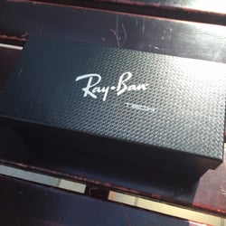 Sunglass Hut