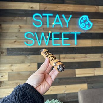 My Vegan Sweet Tooth - Chocolate Chip Cannoli - Bakeries Near Me - Virginia Beach, Virginia My Vegan Sweet Tooth - Chocolate Chip Cannoli - Bakeries Near Me - Virginia Beach, Virginia