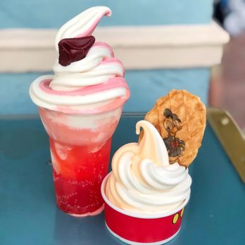 Sunshine Tree Terrace - Red Revenge Float, Orange Creme Swirl - Ice Cream & Frozen Yogurt Near Me - Lake Buena Vista, Florida Sunshine Tree Terrace - Red Revenge Float, Orange Creme Swirl - Ice Cream & Frozen Yogurt Near Me - Lake Buena Vista, Florida