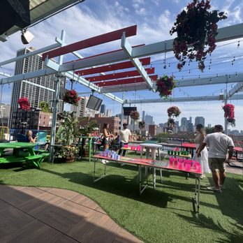 Utopian Tailgate - Lounges Near Me - Chicago, Illinois
