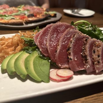 Max's Trumbull Kitchen - Seared tuna salad - New American Near Me - Hartford, Connecticut Max's Trumbull Kitchen - Seared tuna salad - New American Near Me - Hartford, Connecticut