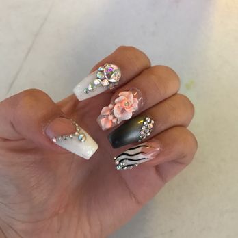 Jen's Nails - Tien did my nails ! I love them !! - Nail Salons Near Me - Yuma, Arizona