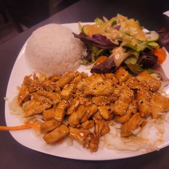 Oyuki Sushi - Chicken teriyaki plate - Sushi Bars Near Me - Santa Cruz, California