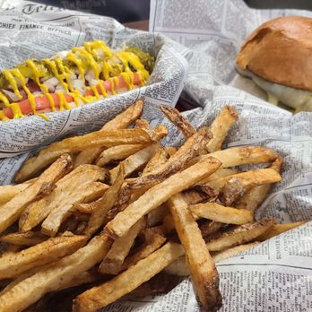 Penelope's World Famous Burgers & Fries - American Near Me - Estes Park, Colorado Penelope's World Famous Burgers & Fries - American Near Me - Estes Park, Colorado