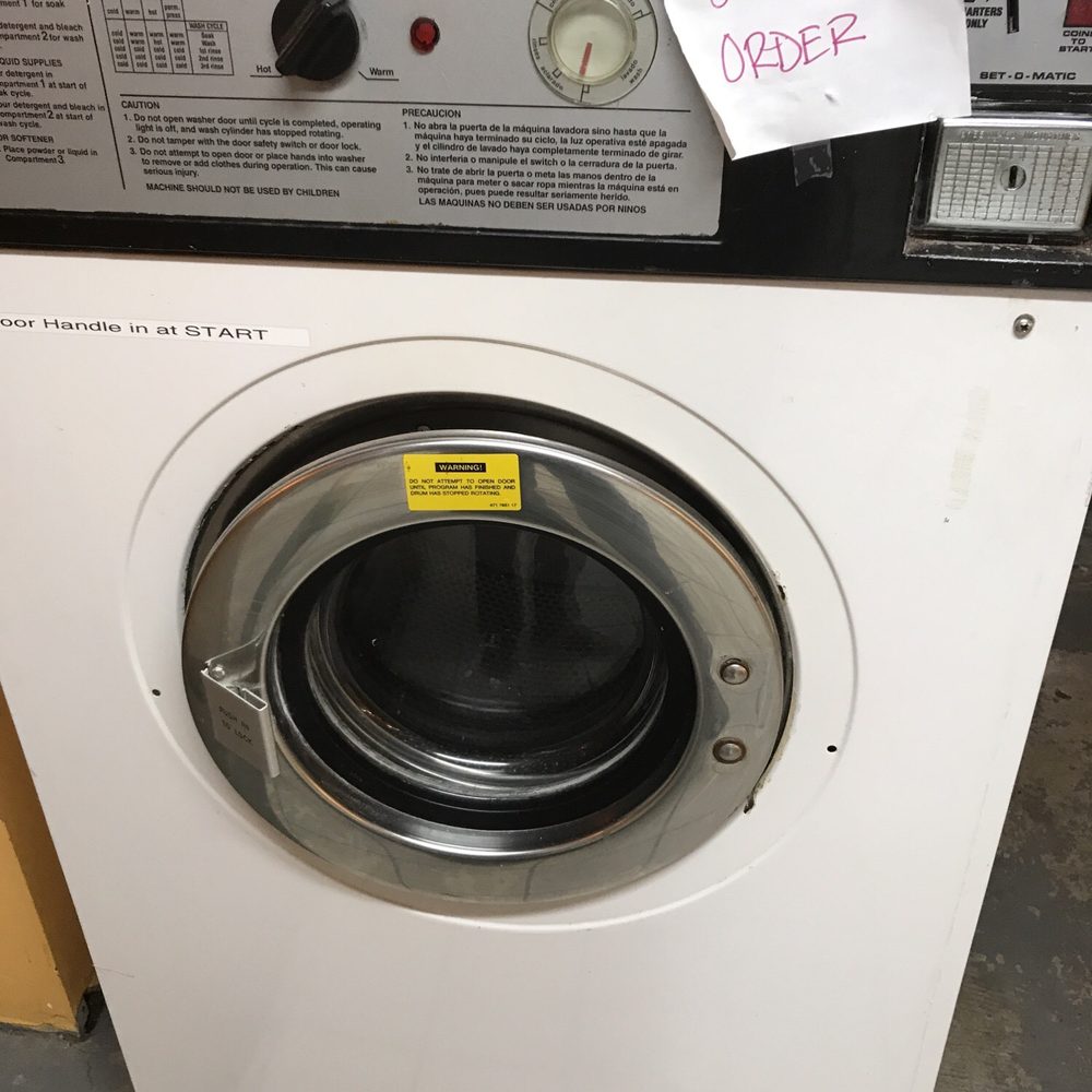 Scrub-A-Dub - Large machine displaying common sign here - Laundromat Near Me - Killington, Vermont Scrub-A-Dub - Large machine displaying common sign here - Laundromat Near Me - Killington, Vermont