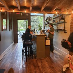 The Lucky Dog Bistro - Bar Area