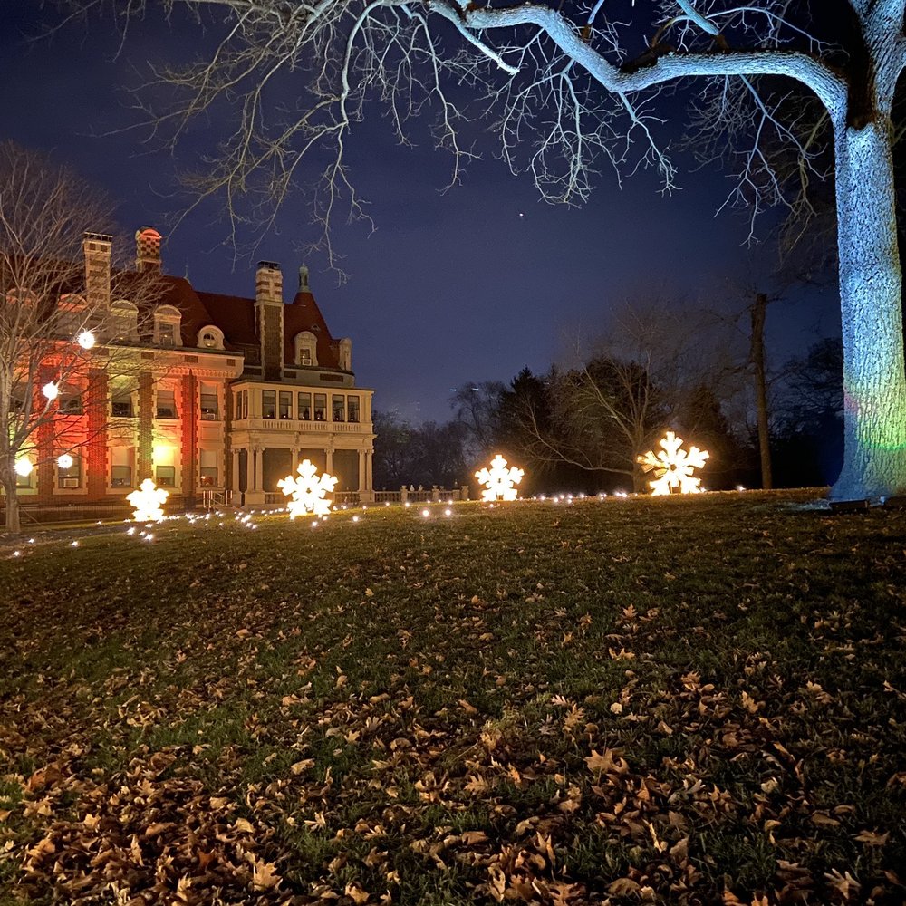 Grant's Farm - Holiday Lights - Attraction Farms Near Me - St. Louis, Missouri Grant's Farm - Holiday Lights - Attraction Farms Near Me - St. Louis, Missouri