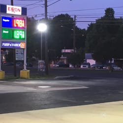Exxon Pump N Munch - Love this place..