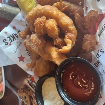 Drakes - Fish Plate with Tater Tots - Sushi Bars Near Me - O'Fallon, Missouri