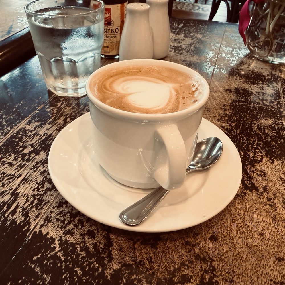 Café Breton - Cafe Latte - Cafes Near Me - Makati, NCR