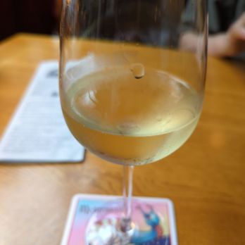 McMenamins Queen Anne - Wine - Pubs Near Me - Seattle, Washington McMenamins Queen Anne - Wine - Pubs Near Me - Seattle, Washington